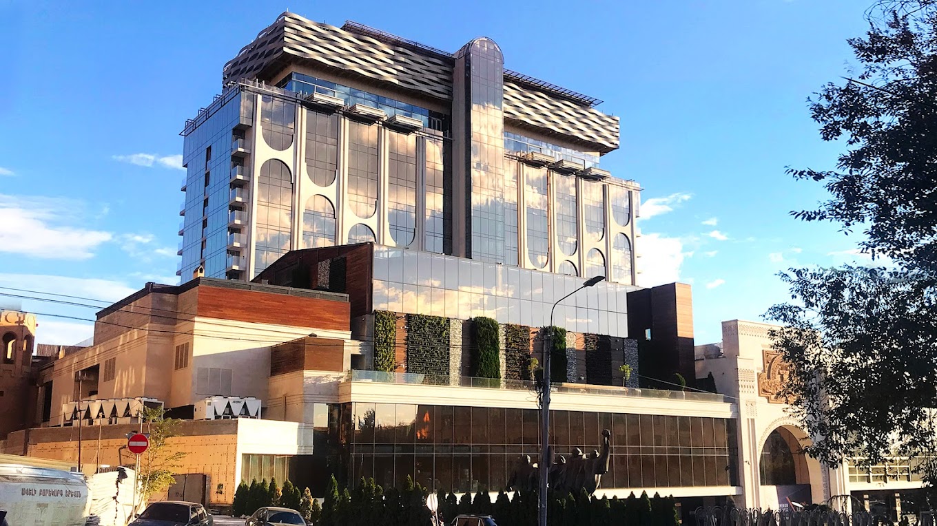 Խոր Վիրապ Եկեղեցի